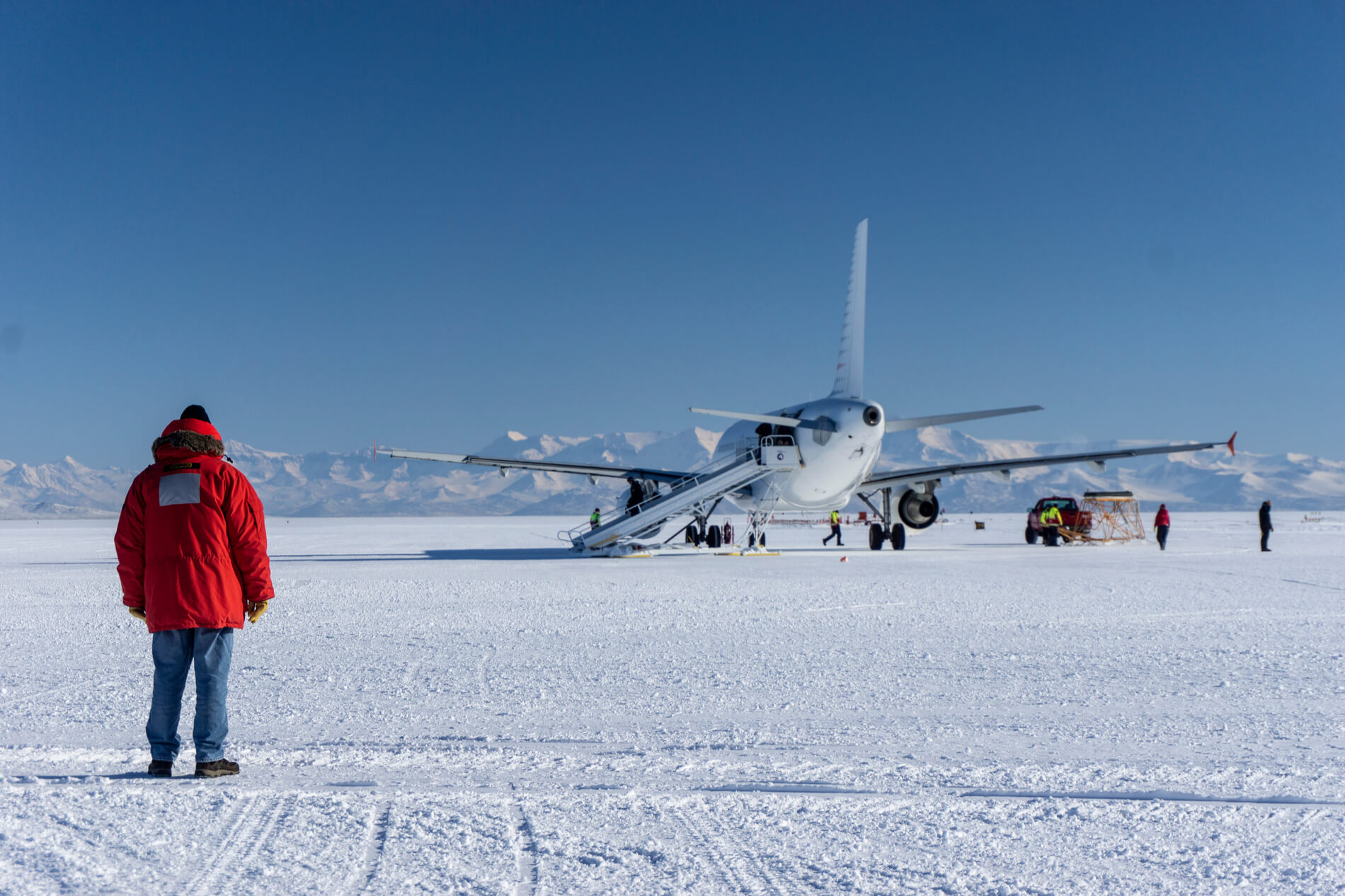 Antarctica airport project: plan and pushback
